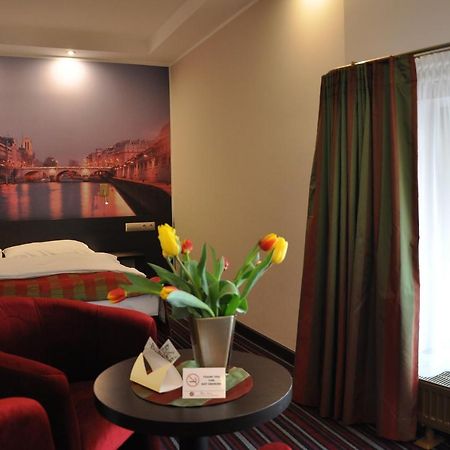 Hotel Atrium Nowy Tomysl Ngoại thất bức ảnh