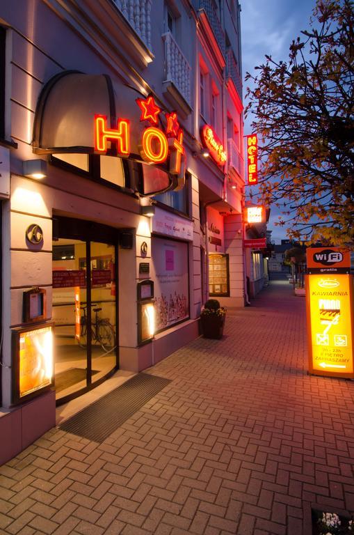 Hotel Atrium Nowy Tomysl Ngoại thất bức ảnh