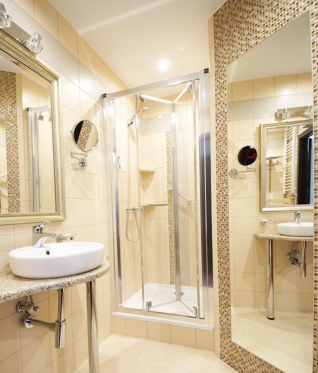 Hotel Atrium Nowy Tomysl Ngoại thất bức ảnh